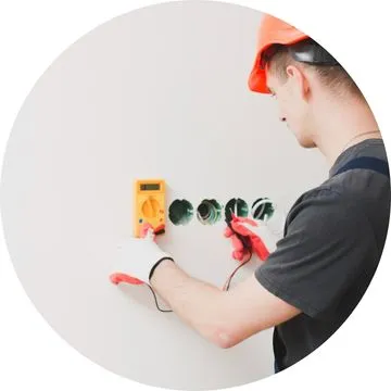 Tomada em  – Instalação, Troca e Reparo com Eletricista 24h Perto de Você